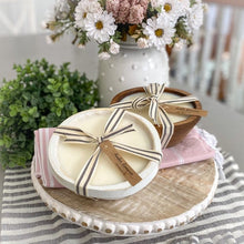 Load image into Gallery viewer, Circle of Friends Candle