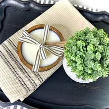 Load image into Gallery viewer, Round - Holiday Scents
