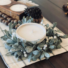 Load image into Gallery viewer, Wreath and Candle Gift Set
