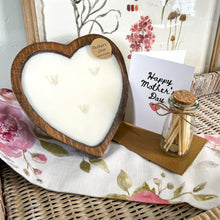 Load image into Gallery viewer, Mother&#39;s Day Heart Gift Box
