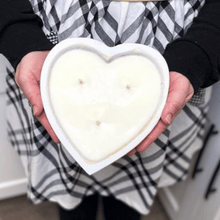 Load image into Gallery viewer, Heart Bowl Candle
