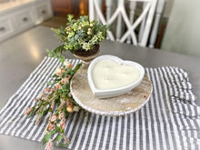 Load image into Gallery viewer, Spring Heart Bowl Candles- Medium
